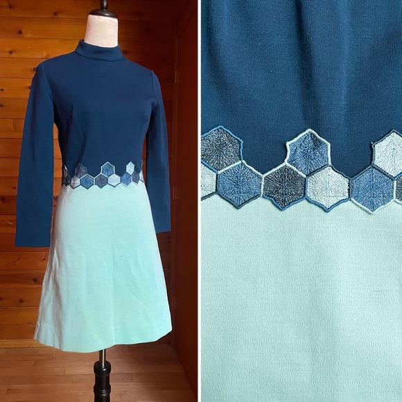 Vintage 60s 70s Bleeker Street Mock Neck Knit Mod Mini Dress Sz 10 - Picture 8 of 8